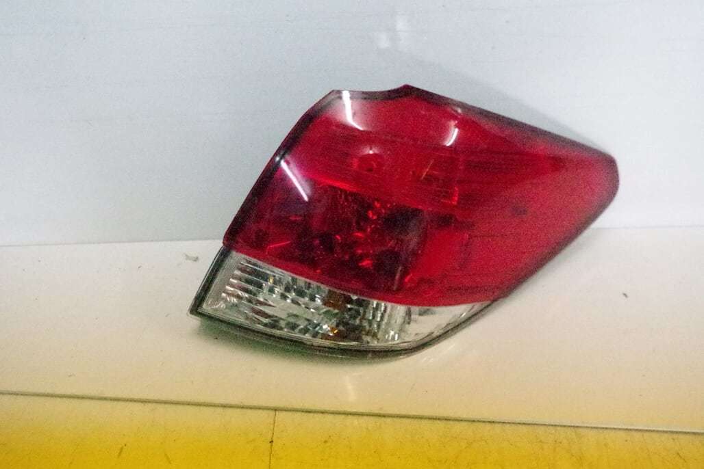 スバル レガシー BR9 テールランプ 右拍卖