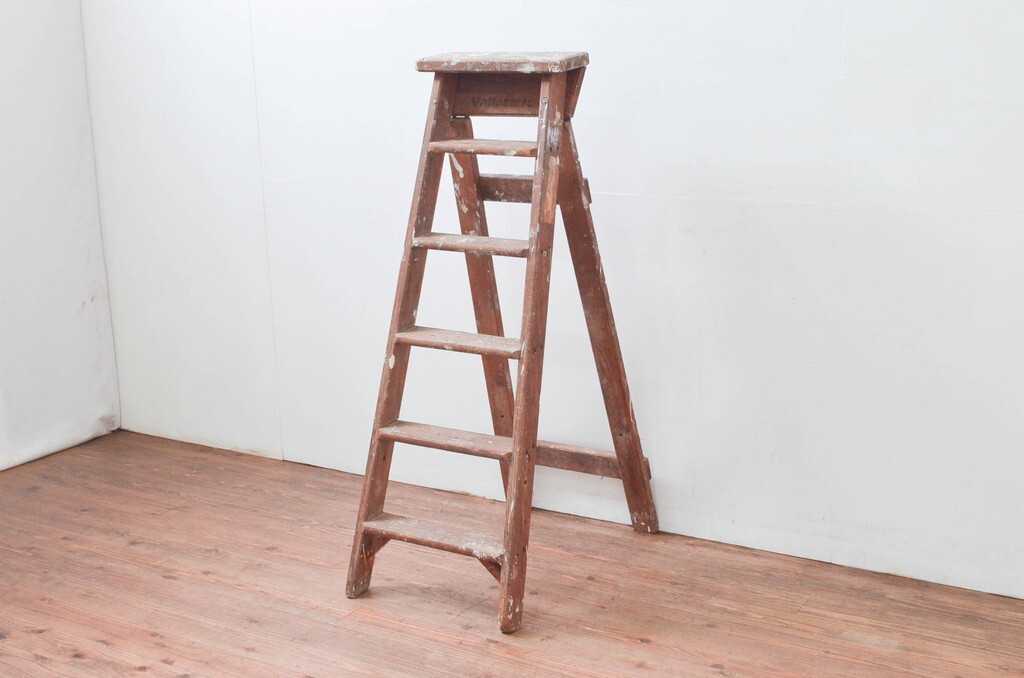 R-076681 ヨーロッパアンティーク パイン材 使い込まれた風合いが格好いい脚立(ステップラダー、梯子、はしご、ディスプレイ、木製)拍卖