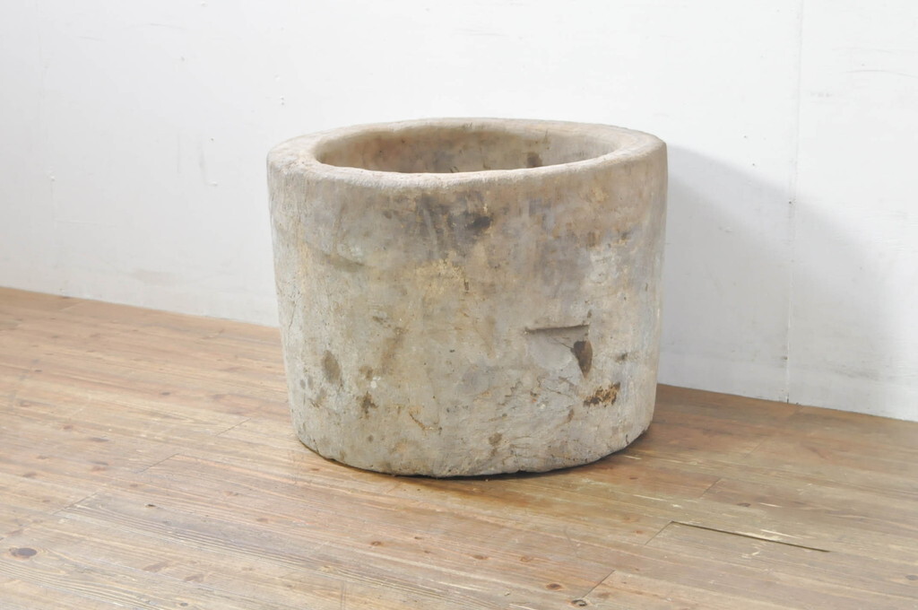 R-076565 和製アンティーク 枯れた雰囲気が味わい深いどっしりとした臼(ウス、うす、ディスプレイ、DIY、古道具)(R-076565)拍卖