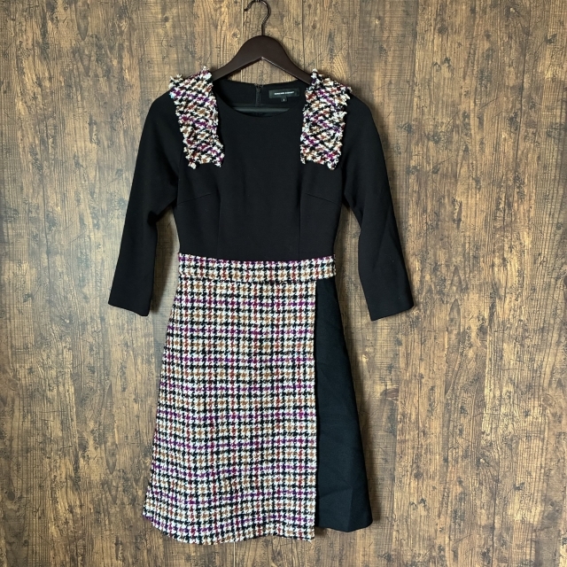 M31◇QUEENSCOURT | クイーンズコート 切替ワンピース ブラック×マルチカラー 1サイズ 中古品拍卖