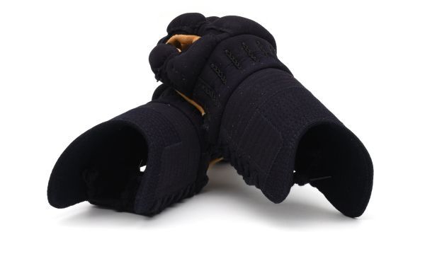 なぎなた 小手 紺小手 手の内茶鹿革 一般向け 甲手 送料無料拍卖