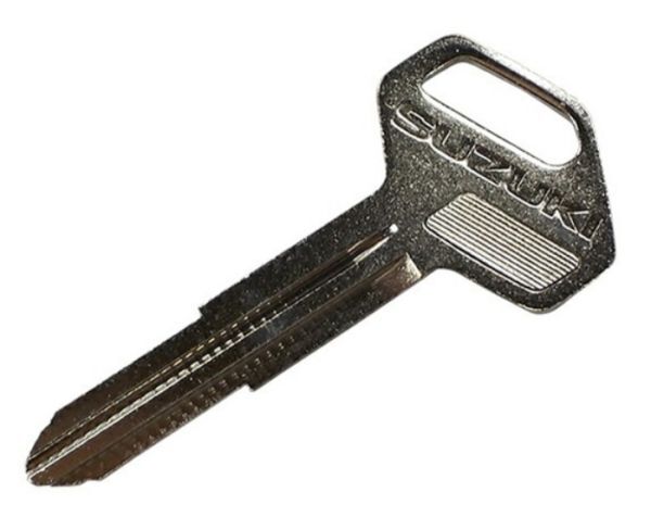 ★新品★ スズキ純正 SUZUKI ジムニーJA11C後期 JA22W スペアキー未カット 拍卖