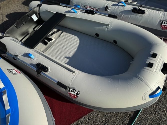 軽量・BEE230TM 230cmのコンパクトなパワートランサム艇+パーソン4スト2馬力付きセット!拍卖