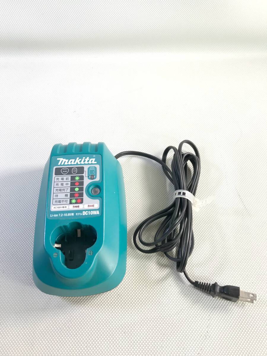 KO904/makita マキタ DC10WA 7.2-10.8V用 充電器 バッテリー充電器 本体のみ 【動作品】240930拍卖