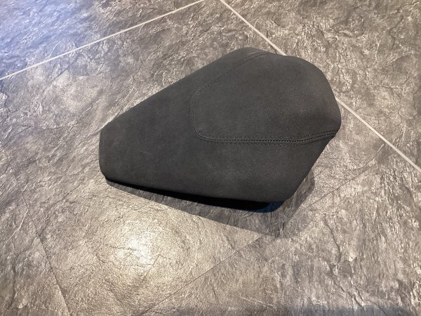 KTM RC390 2022~モデル 純正タンデムシート 新品未使用 汚れ有り C拍卖