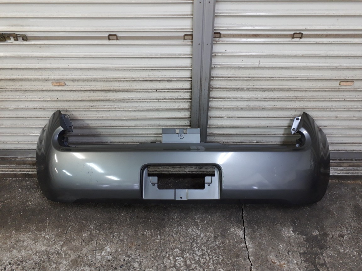 キューブ 平成22年式 純正リアバンパー拍卖