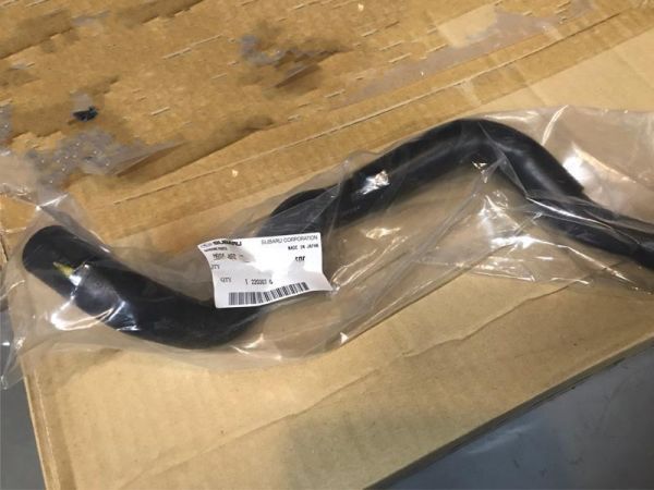 在庫希少!【未使用 スバル 純正】レガシィツーリングワゴン BP ホースヒーターIN拍卖