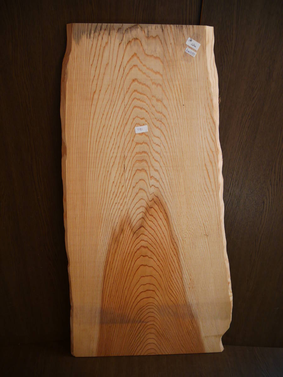 b0031913●約79.3cm×25.5cm~42cm×厚1.2cm 杉☆無垢板1枚板 木材 板 DIY 板材 天板 棚板 テーブル 看板 花台など種類豊富!拍卖