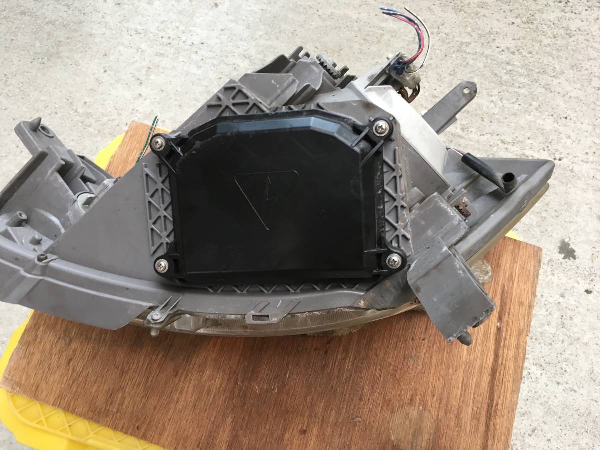 パッソ KGC10 純正 HID 右バラストユニット拍卖