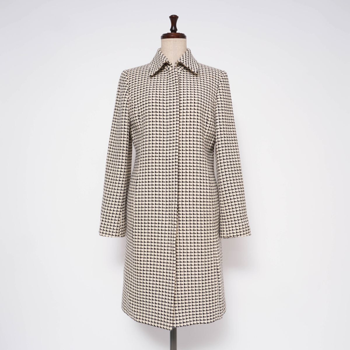 美品 22 OCTOBER ヴァンドゥーオクトーブル ウール・アンゴラ混 コート レディース モノトーン 白 黒 サイズ38*YC818拍卖