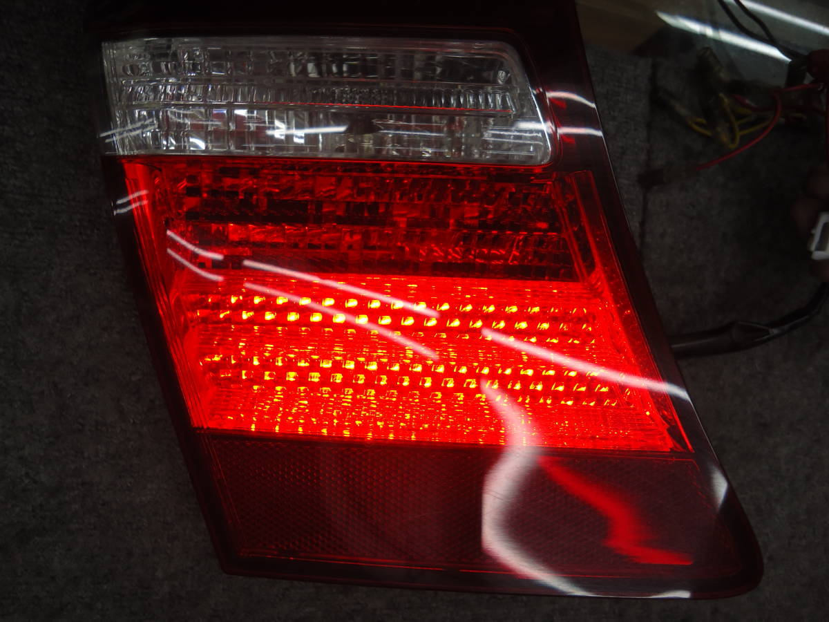 ☆☆2003-307 スタート即決!USF40 前期 レクサス LS460 純正 左 テールライト 内側 KOITO 50-91 LED点灯確認済 中古拍卖