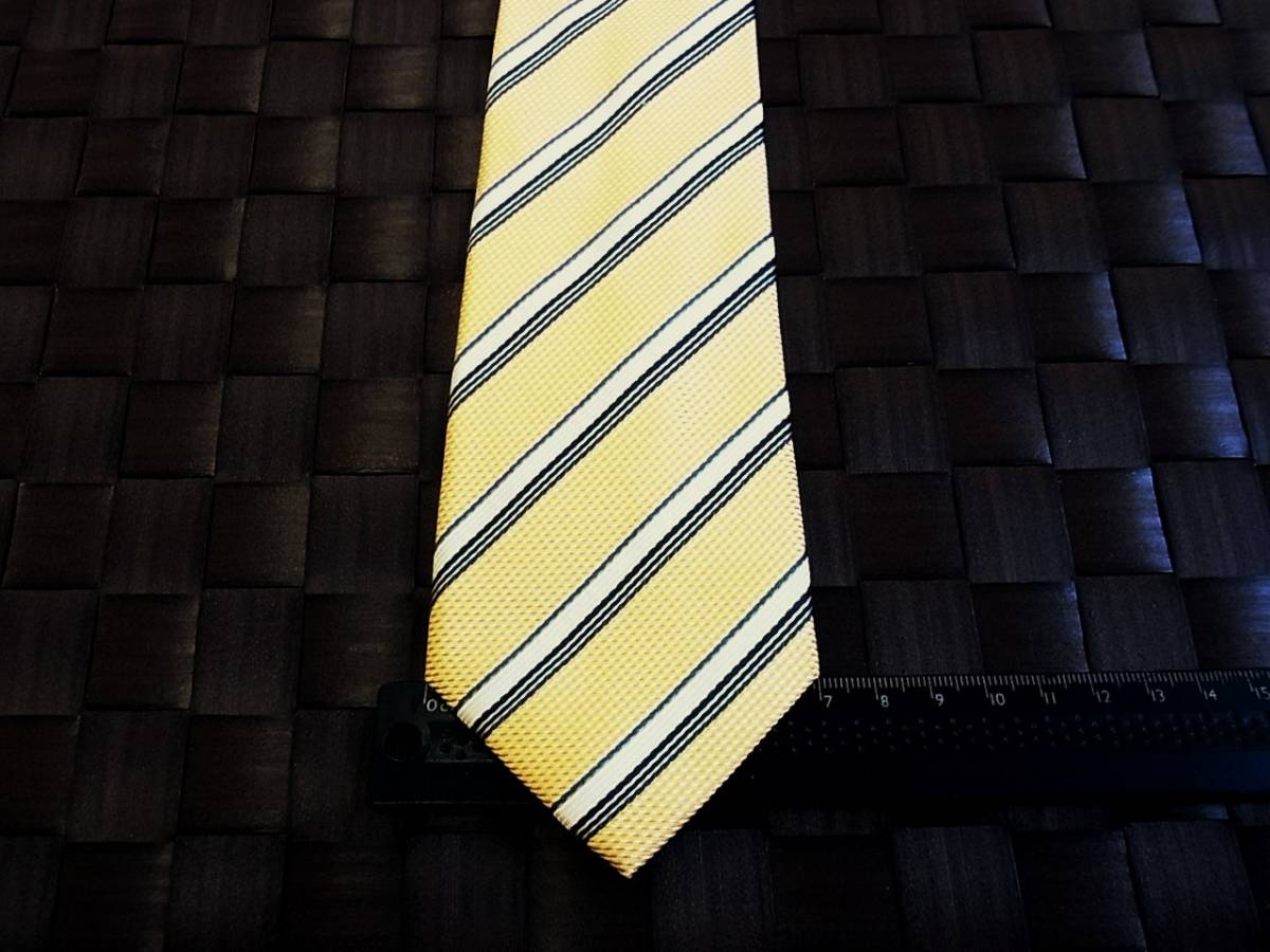 【特選】0955美品レミュー「LES MUES」ネクタイ【人気の超細ナロータイ】シルク100%拍卖