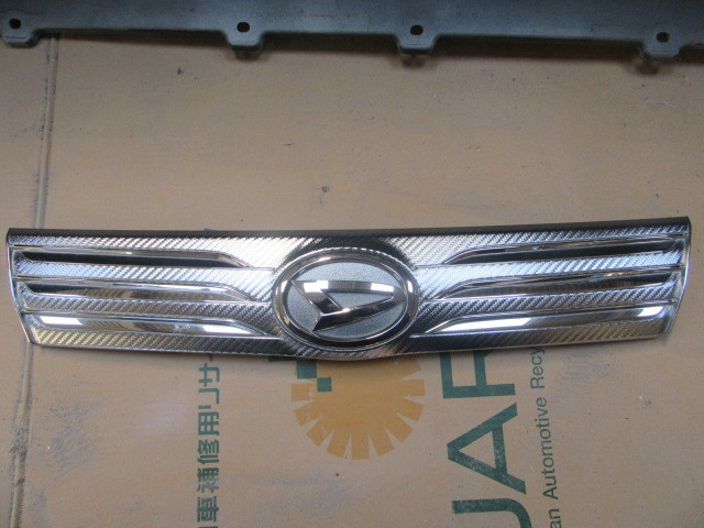 L375S L385S タントカスタム フロントグリル ラジエーターグリル 純正 53105-B2090 DAIHATSU TANTO拍卖