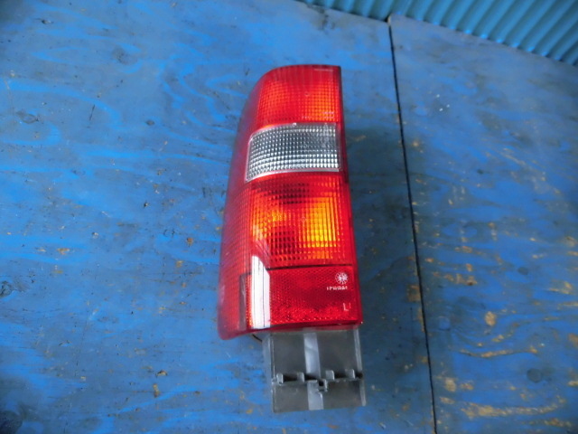 AI968 ボルボ V70 テールライト 左 3512863拍卖