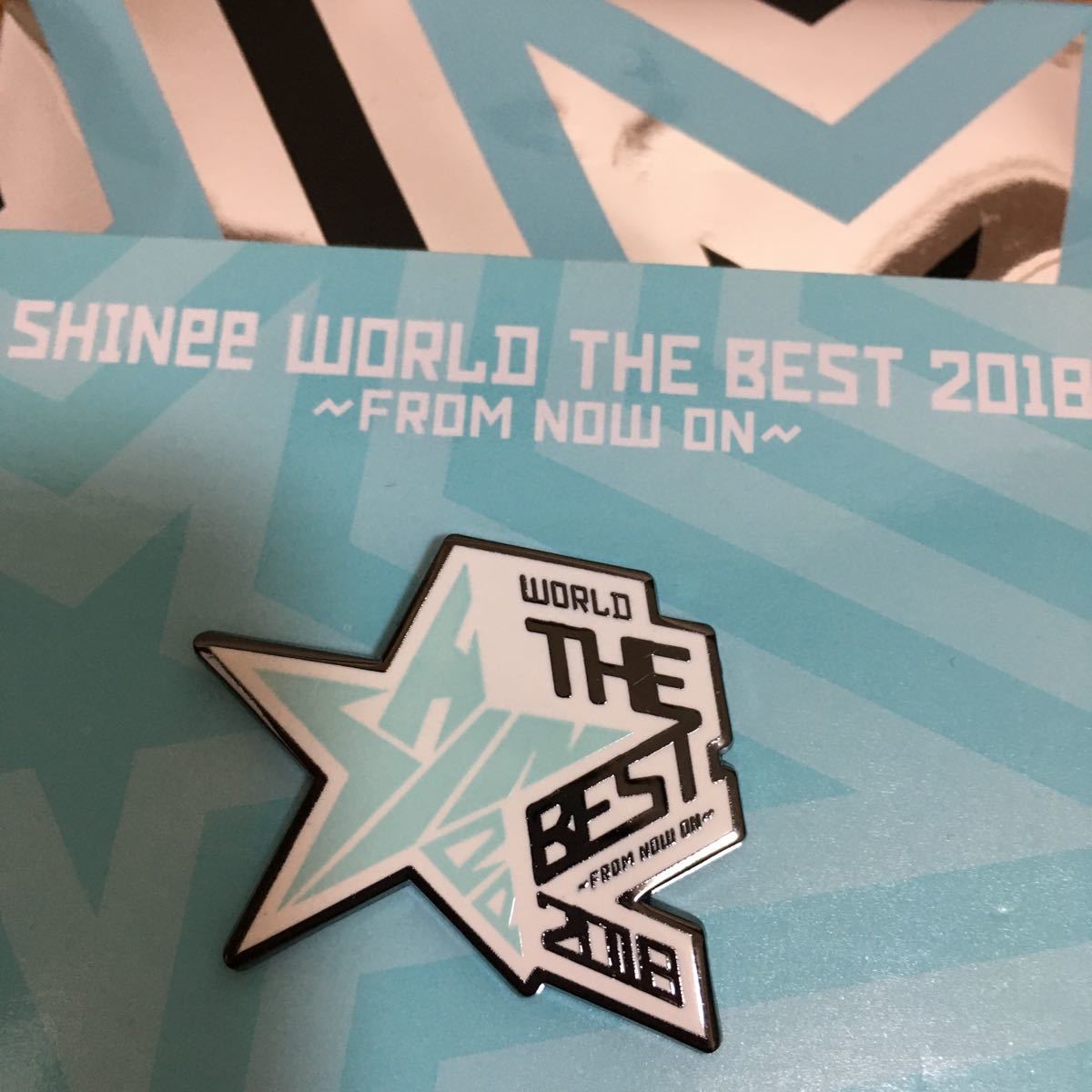 SHINee WORLD THE BEST 2018 会場限定 FROM NOW ON ピンバッジ ③拍卖