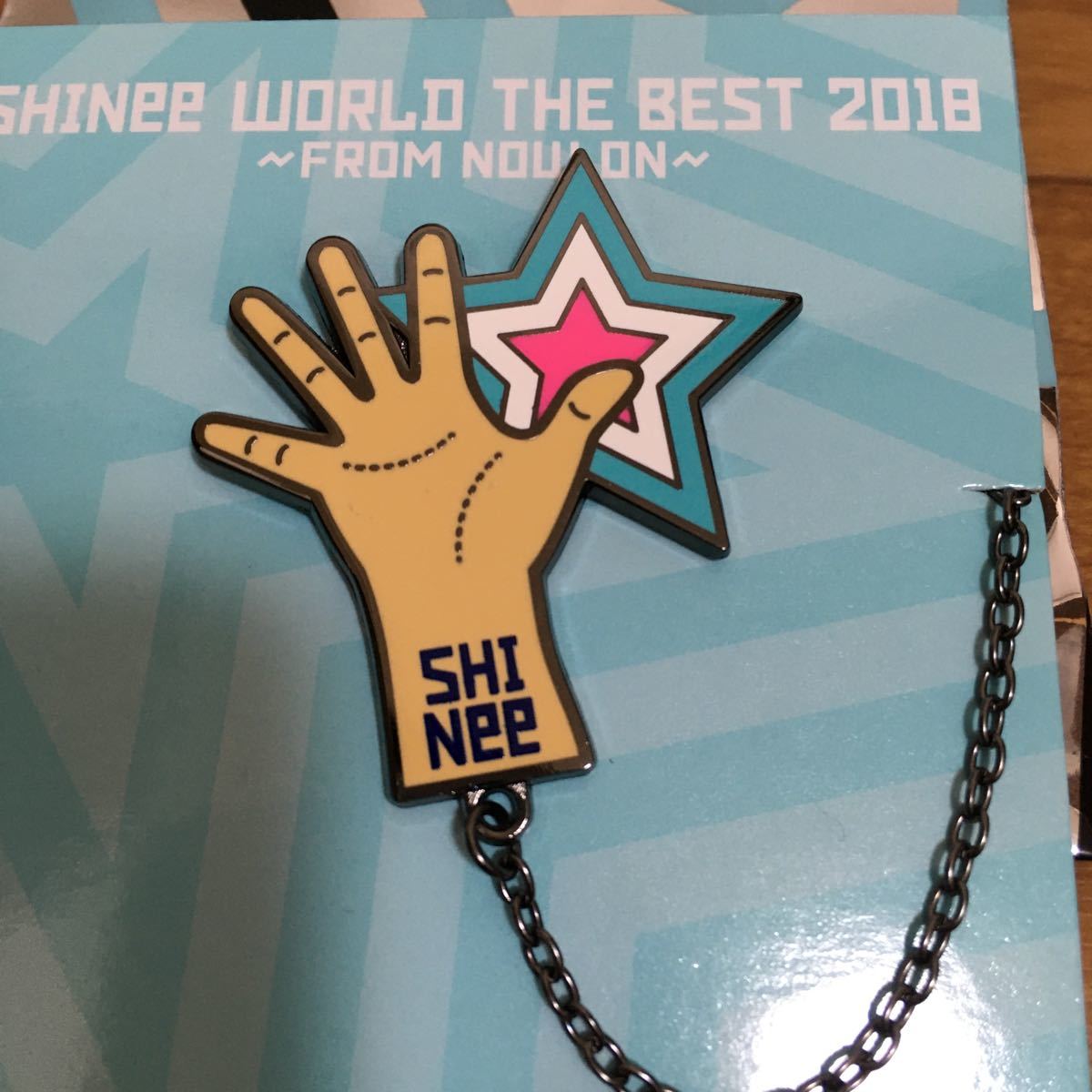 SHINee WORLD THE BEST 2018 会場限定 FROM NOW ON ピンバッジ ⑥拍卖