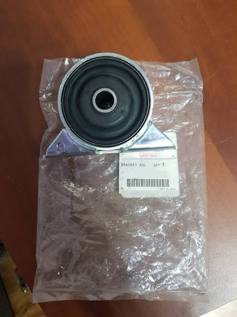 ●未使用 三菱 CJ4A CN9A CP9A ランサー ミラージュ 純正 エンジンマウント ロール ストッパーブラケット 右 BRACKET ENG ROLL STOPPER RH拍卖