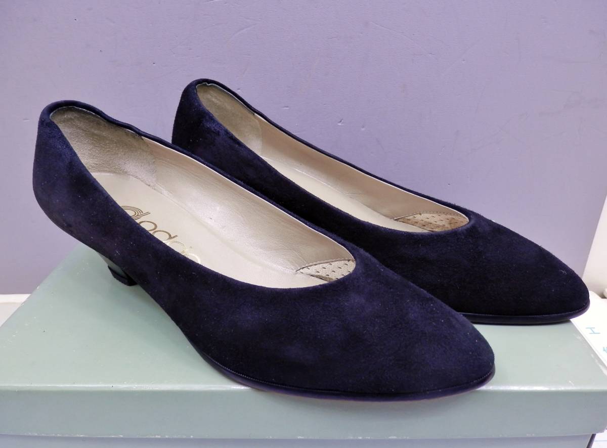 スウェード レディースパンプス 23cm 2E 約350g 現状品 売り切り拍卖