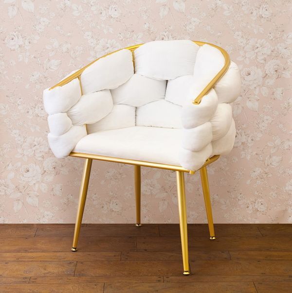 フラッフィーチェア マーヴェラス スツール イス ベルベット アルファベット文字 E 家具 腰掛 インテリア ホワイト おしゃれ拍卖