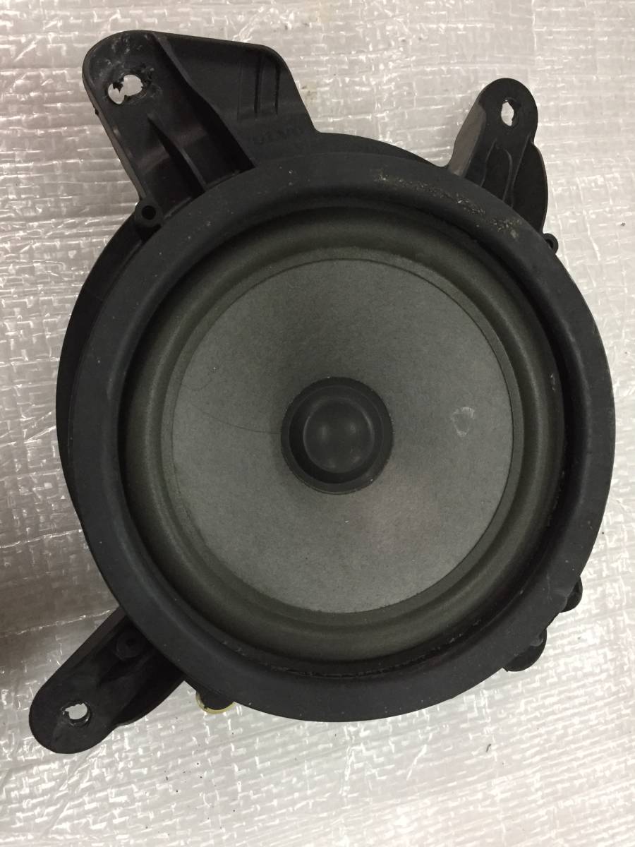 XC70 ボルボ V70 SB5254AWL 右フロントドア 右前ドア スピーカー拍卖