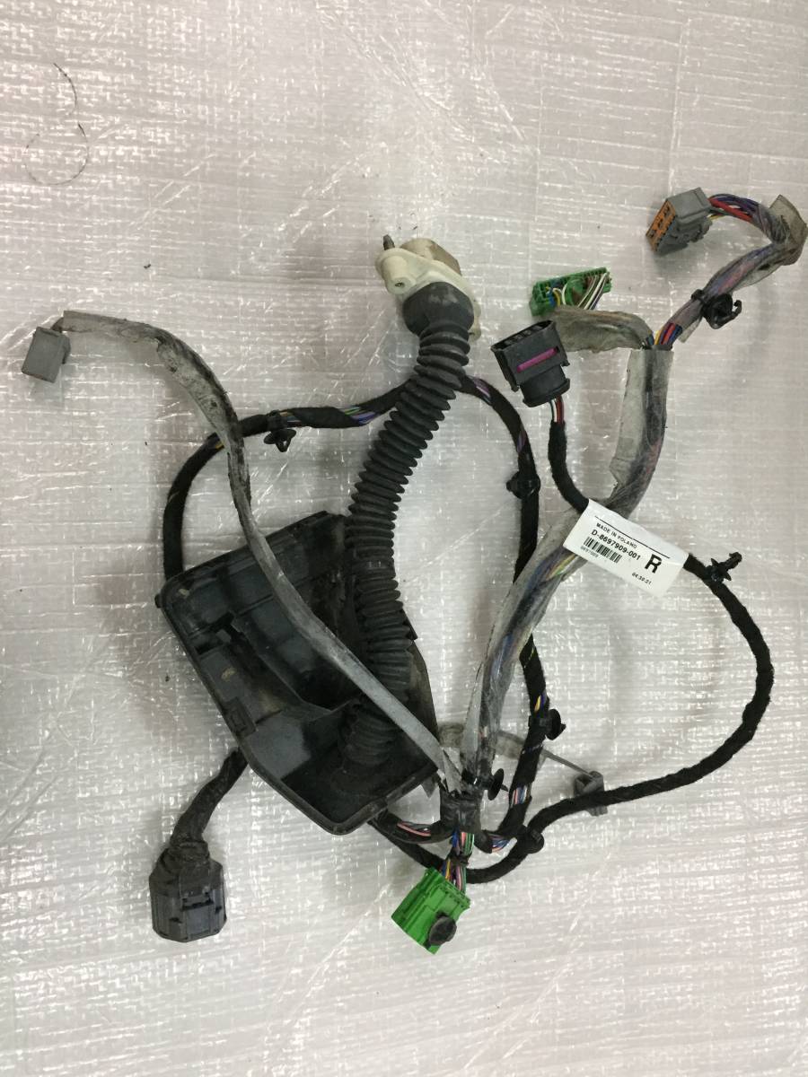 XC70 ボルボ V70 SB5254AWL 右フロントドア 右前ドア 配線 ハーネス 8697909 S60, V70, V70XC拍卖