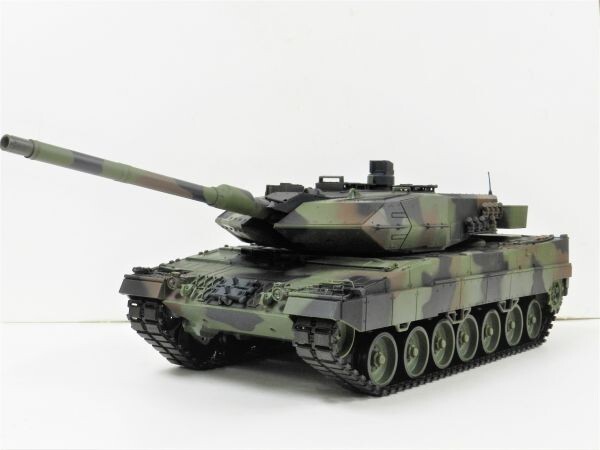 ☆塗装済み完成品☆ HengLong 2.4GHz 1/16 戦車ラジコン ドイツ レオパルト2 A6 3889-1【赤外線バトルシステム付 対戦可能 Ver.7.0】拍卖