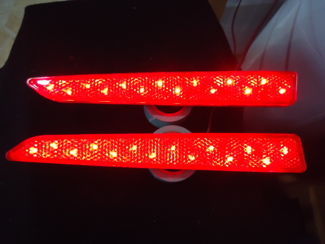 送料込み タントカスタム L375S リアバンパー リフレクター LED 点灯確認OK拍卖
