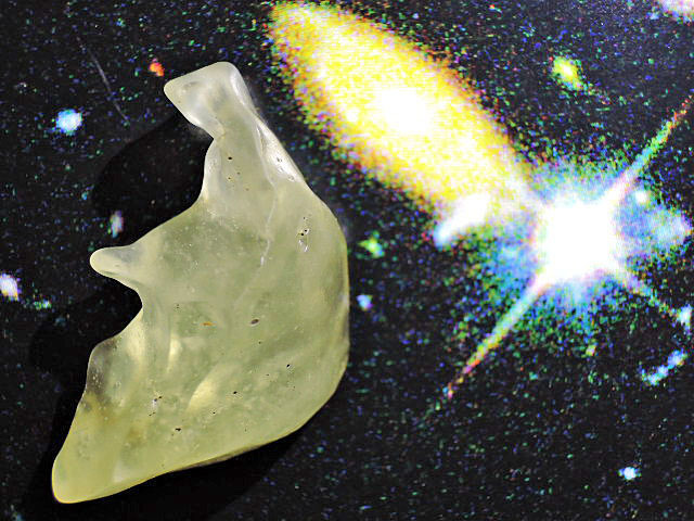 ★宇宙隕石★特大リビアングラス66ct/42mm★半円型★リビアンデザートグラス★原石★パワーストーン★kamesan拍卖