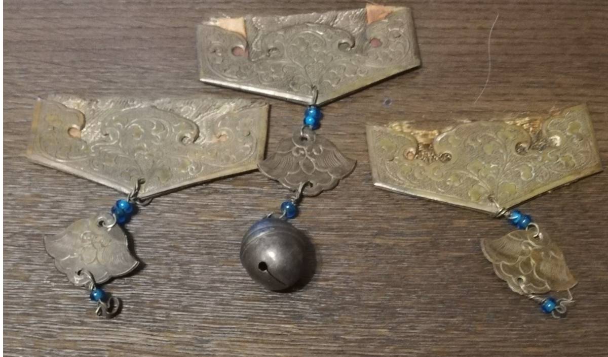 清中期 乾隆 花紋彫 銅仏器 部品3枚拍卖