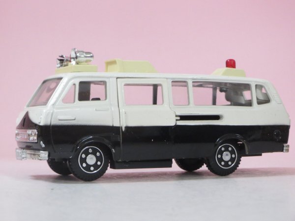 70922■ダイヤペット トヨタ ハイエース パトロールカー拍卖