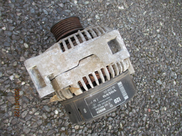 ■ボルボ 960 オルタネーター 中古 3523420 0120465006 部品取あり ダイナモ エアコンコンプレッサー ジェネレーター V90 S90 ■拍卖