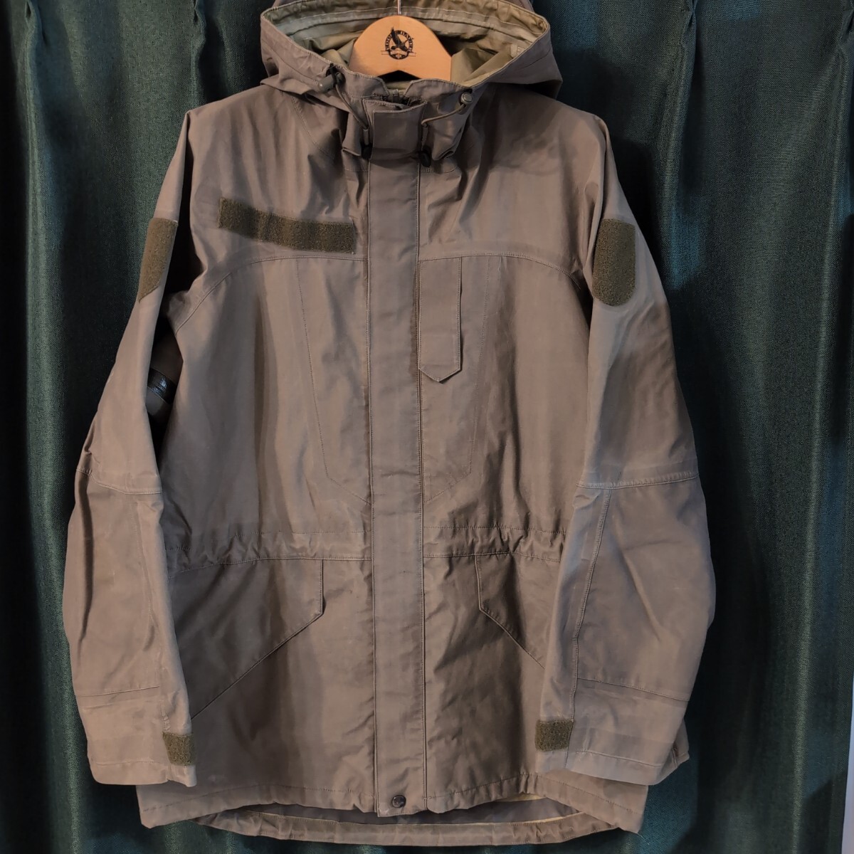 ベンチレーション付 オーストリア軍 ゴアテックス マウンテン ジャケット S R 2 ecwcs拍卖