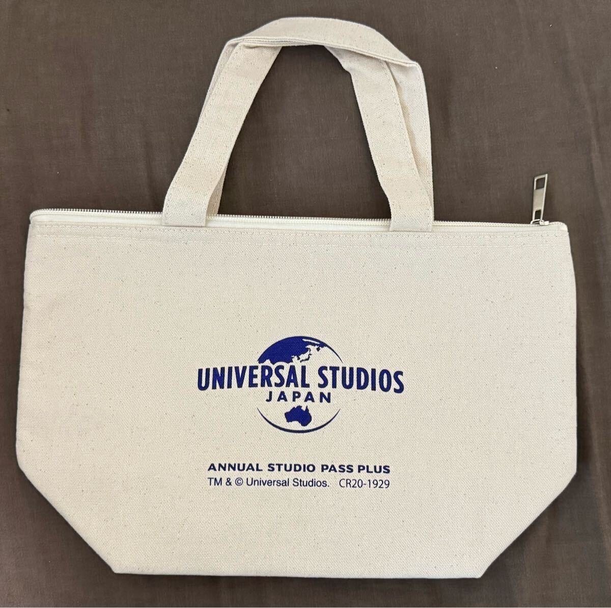 ★非売品★「Universal Studio Japanの保冷・保温コットンバッグです。内側シルバーポリ加工になって保温・保冷効果を高める仕様です。拍卖