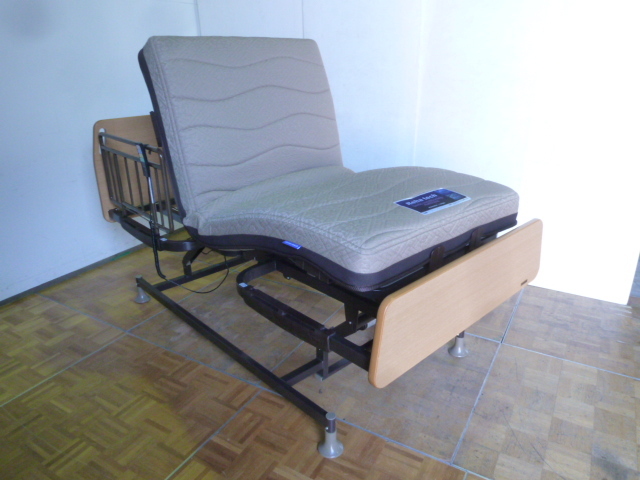 【中古】フランスベッド 3モーター 電動ベッド レステックス-01FN リクライニング W1100×D2110×H760~1090mm マットレス 支店止め発送拍卖