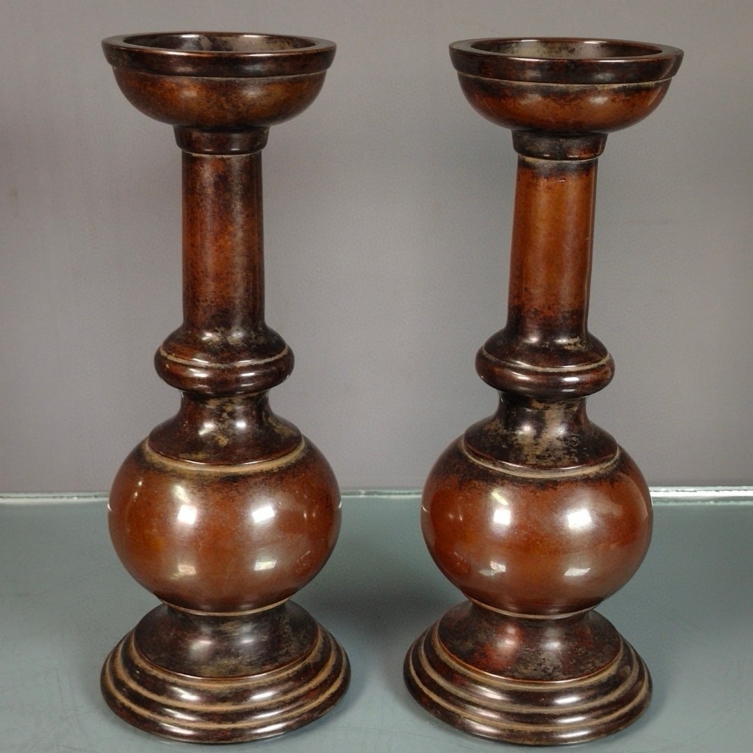 旧蔵 大明 宣德年製 老包糊 紫銅 燭台一対 銅製品 置物 極細工 中国古玩 古美術 骨董品 204-08拍卖