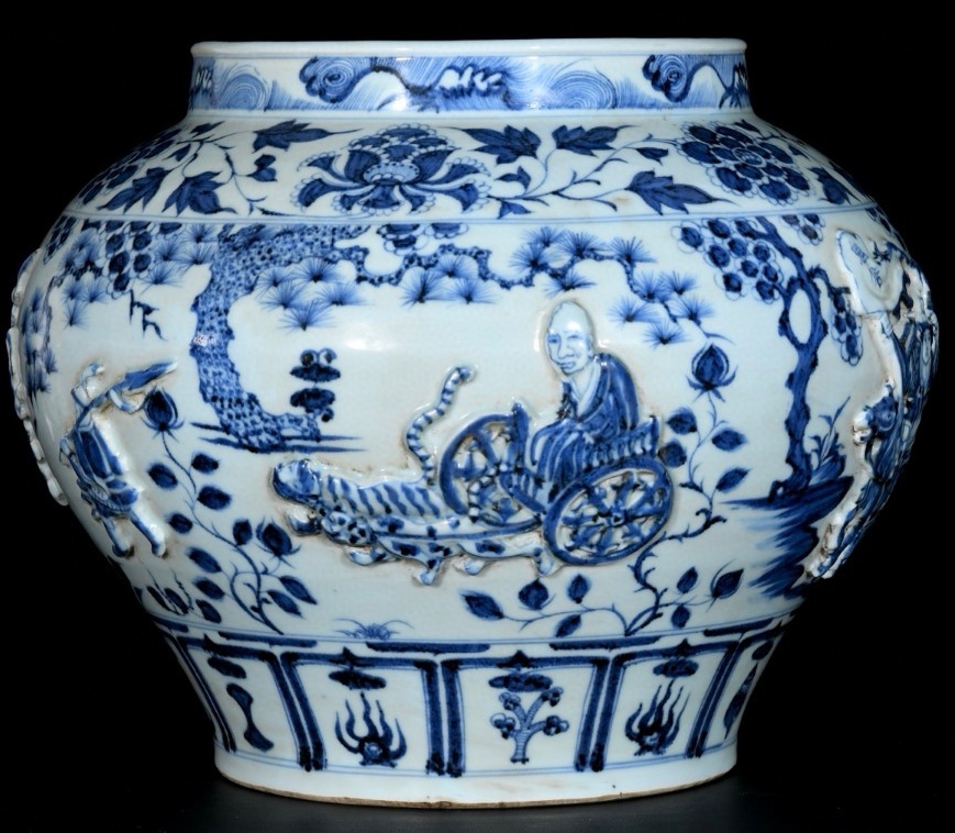 旧蔵 元 青花 レリーフ鬼谷下山人物物語紋 缶 陶芸 古陶磁器 極細工 中国古玩 古美術 骨董品 204-07拍卖