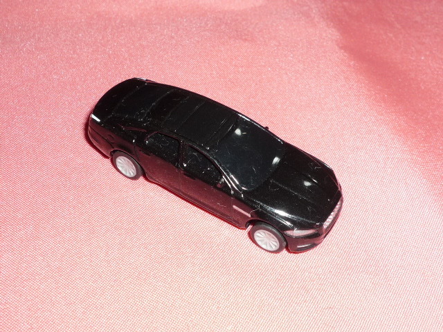 激レア!カッコイイ♪ ジョージア ジャガー&ランドローバー ブラックプルバックカーコレクション (非売品)①JAGUAR XJ拍卖