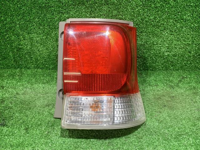タント DBA-L385S 右テールランプ 81550-B2430拍卖