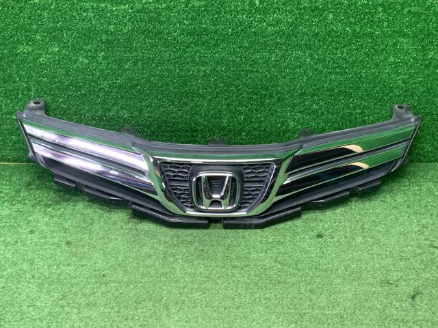 フィットシャトル DBA-GG8 ラジエータグリル 71120-TF7-003拍卖