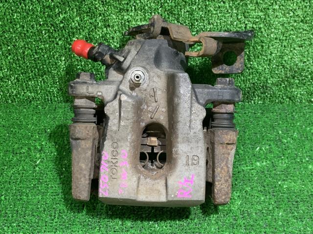 プリウス DAA-ZVW30 左Rキャリパー 47850-12151拍卖