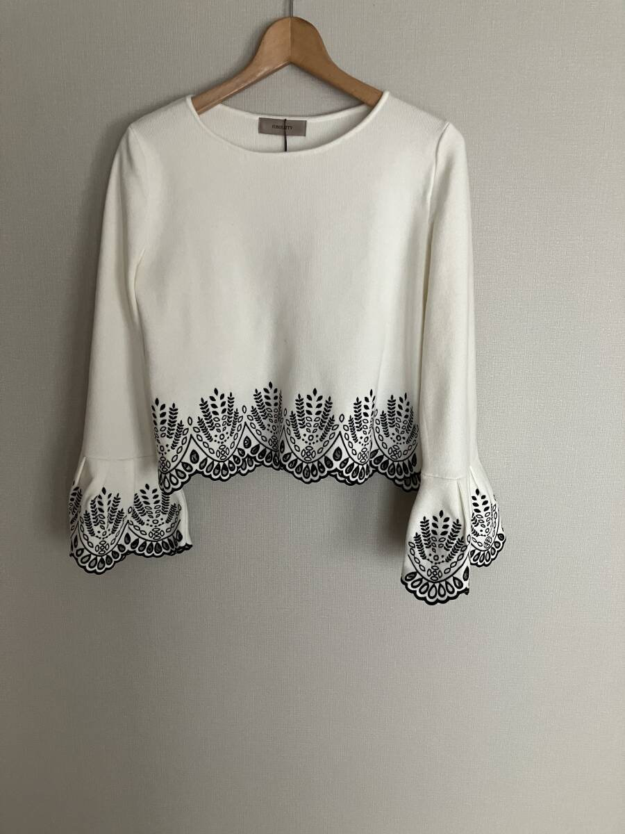 ☆JUSGLITTY ジャスグリッティー トップス☆拍卖