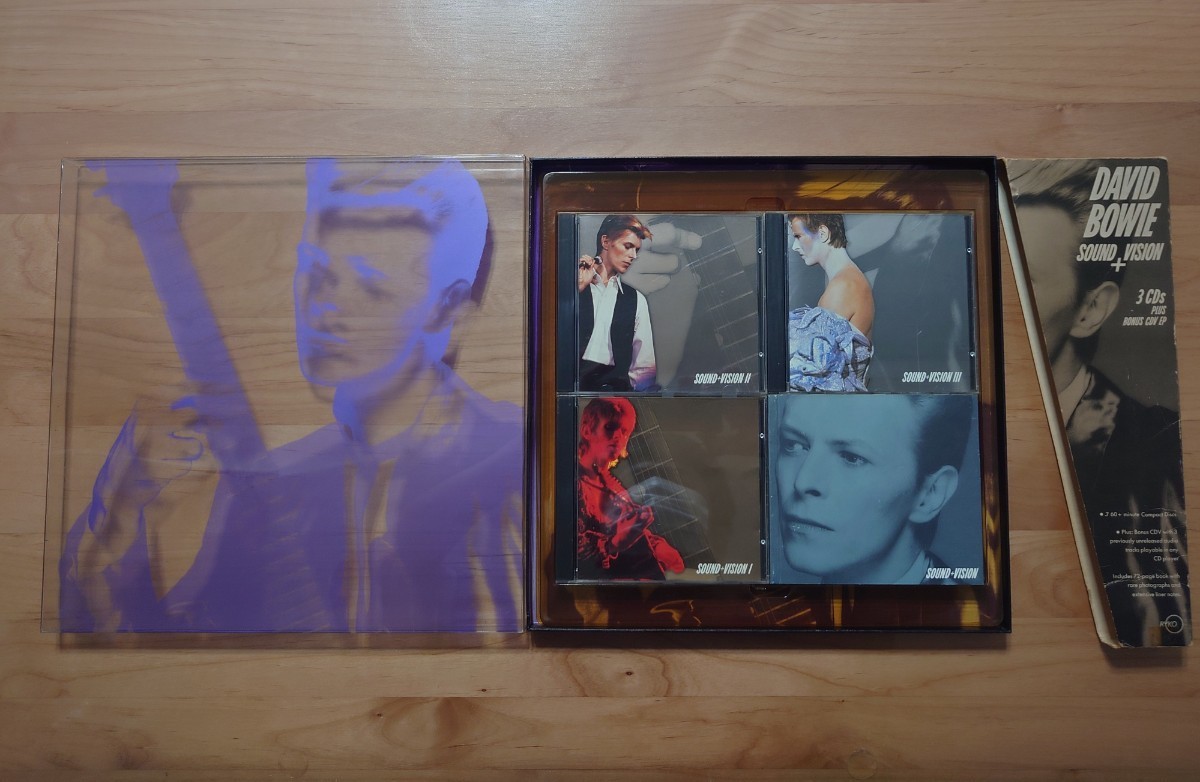 ★デビット・ボウイ David Bowie★サウンド・アンド・ビジョン★ Sound +Vision★3CD+bonus CDV EP★歌詞カード破損あり★中古品★経年汚れ拍卖