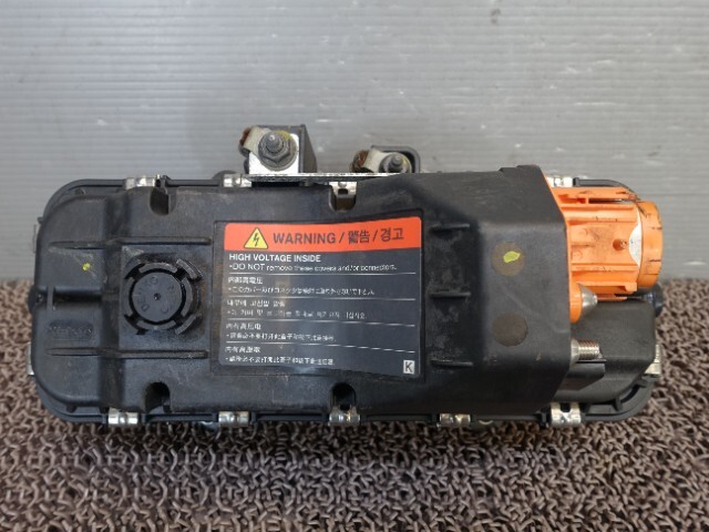 8815 ニッサン リーフ ZE0 PTCヒーター 27143-2796RET拍卖