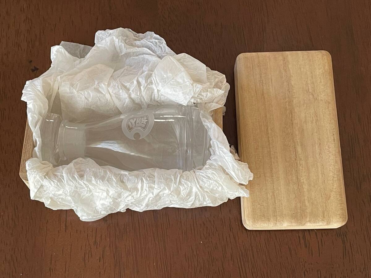 希少 木箱入り 久原本家 ガラス製調味料入拍卖