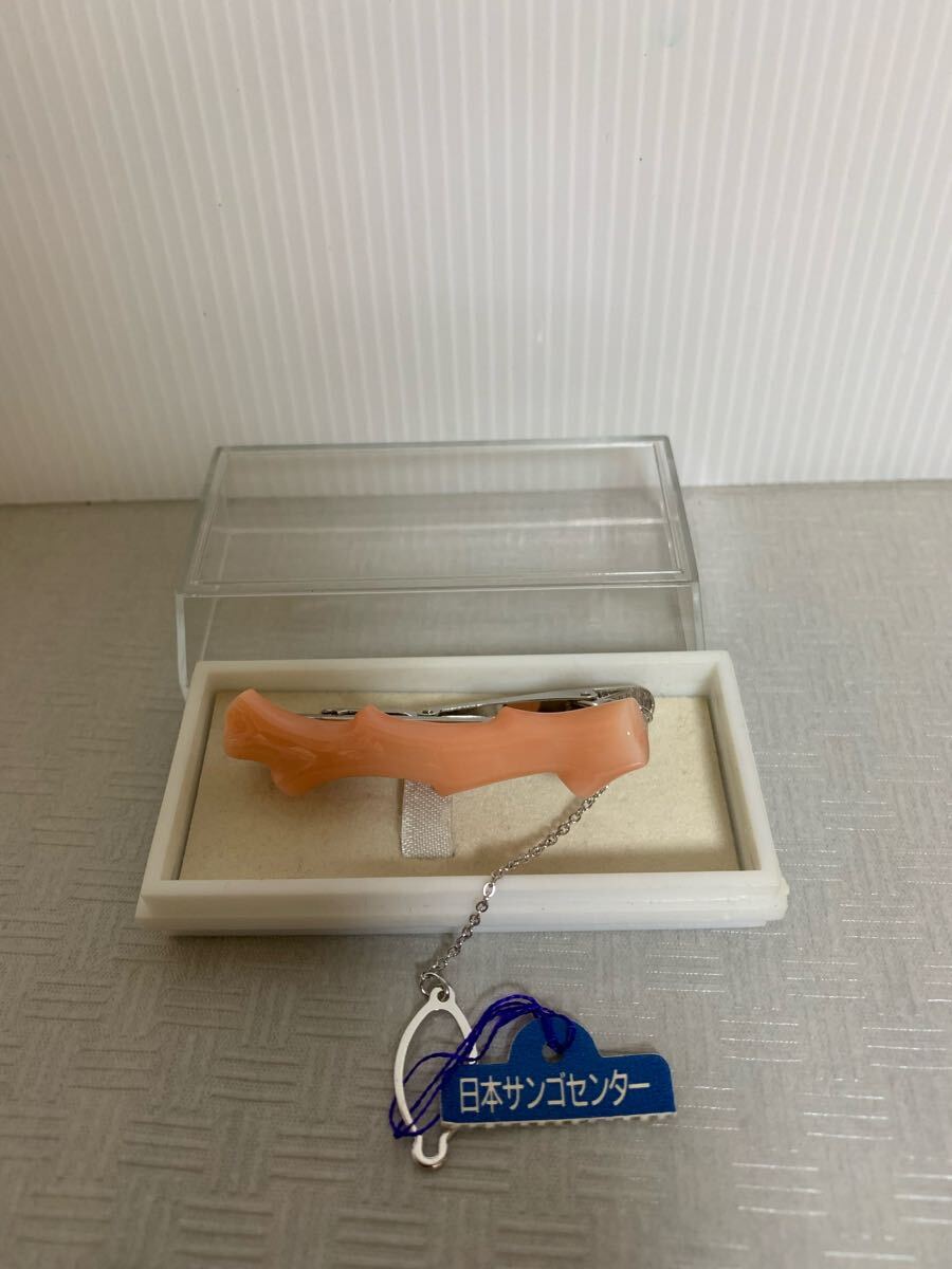 説明文必読/ネクタイピン タイピン メンズ アクセサリー スーツ小物用品/サンゴ風/詳細不明/部品取り/紙記載日本サンゴセンター/金属錆等拍卖