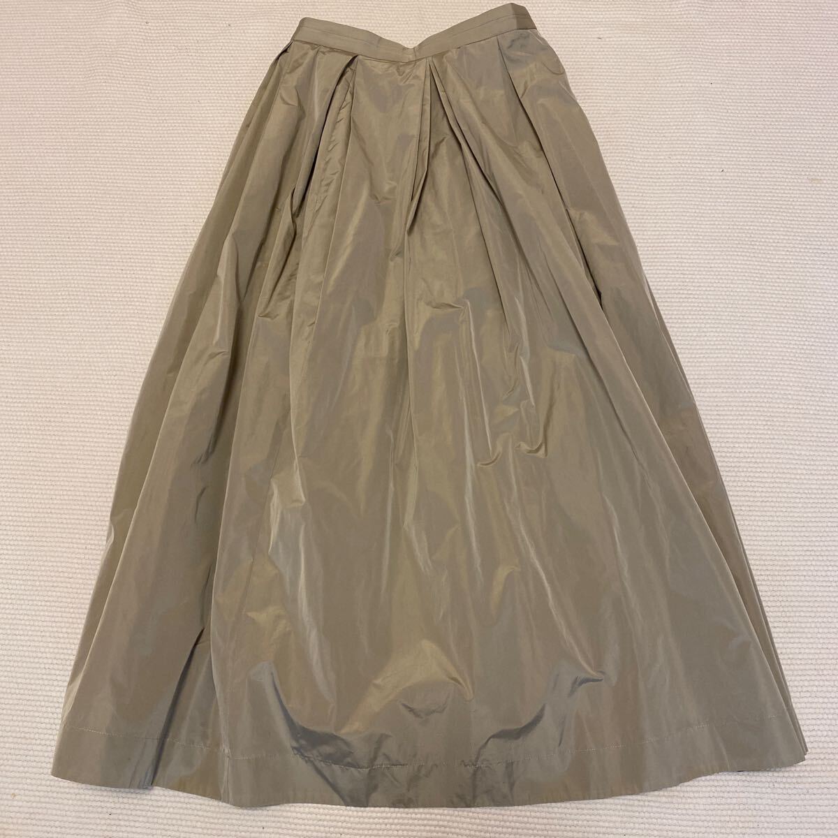 【送料無料】DEPAREILLE デパリエ ロングスカート ボリューム タフタスカート 38拍卖