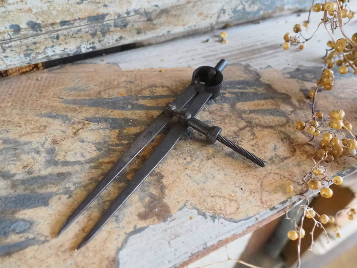 【フランス蚤の市アイアンコンパス】英国アンティーク工具インテリア鉄製製図デスク古道具文房具インダストリアル雑貨ブロカント机上拍卖