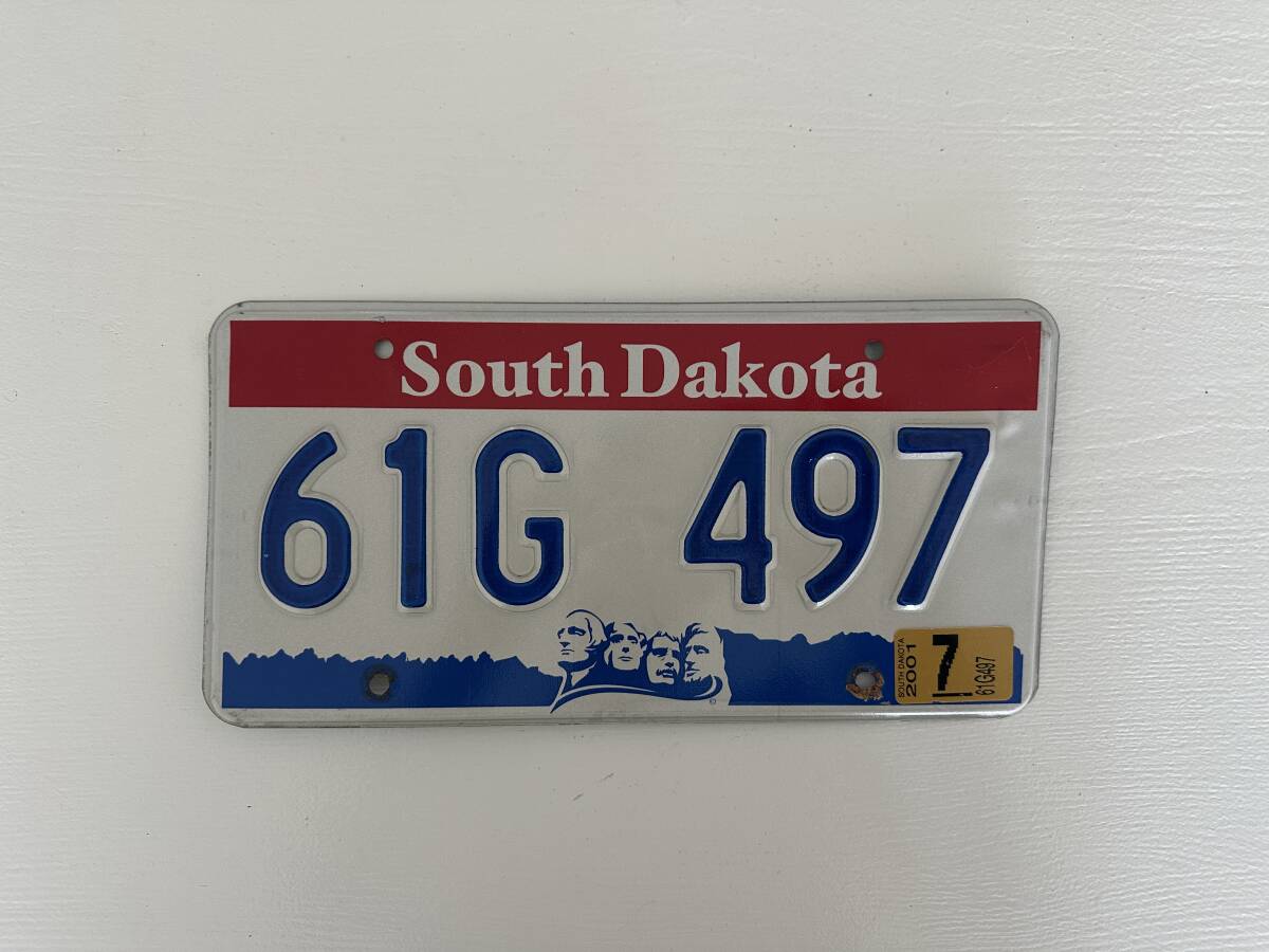 ◇ アメリカ ★4人の大統領★ サウスダコタ州 発行 South Dakota 自動車用 ナンバープレート (61G 497)拍卖