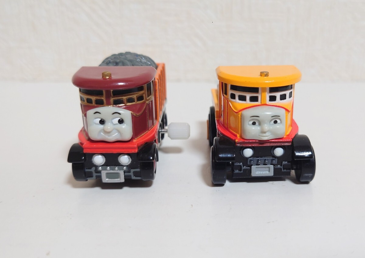 カプセルプラレール イザベラ エリザベス プルバック車ゼンマイ車 中古品拍卖