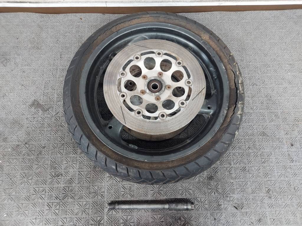 スズキ GSX-R1100 GV73A-104~ フロントホイール 17×3.50 ディスクロータ ベース 純正 部品 パーツ拍卖